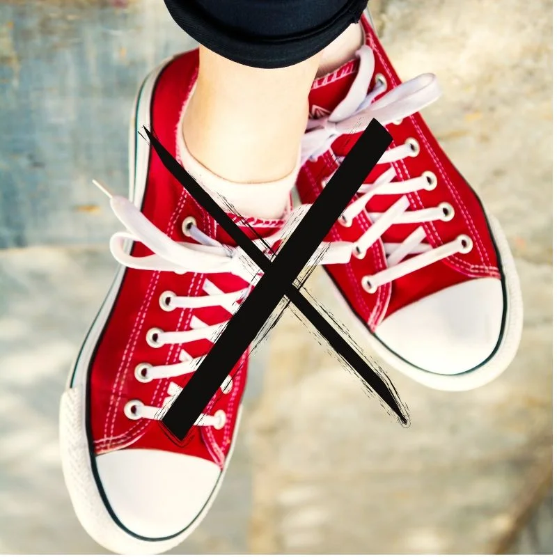 Sneakers you can 2025 wear with a dress